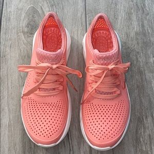 Crocs LiteRide Pacer size 8 US worn once